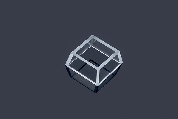 Horizontal pivoting window